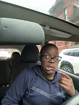 ChocolateBuns101 online show from 12/17/24, 12:54