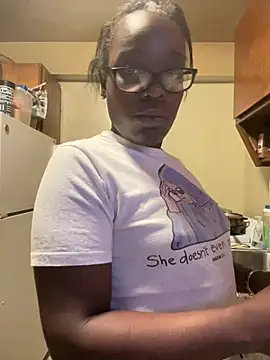 ChocolateBuns101 online show from 12/27/24, 11:21