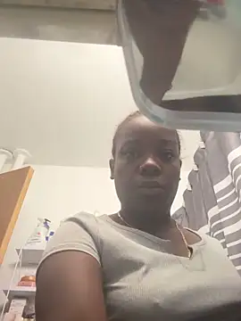 ChocolateBuns101 online show from 10/11/25, 01:20