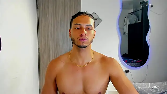 Snapshot of Kris_Khalifa69 chatting on 11/07/25, 12:21 Kris Khalifa69 online show from 11/07/25, 12:21