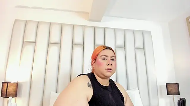 aandreaperez online show from 10/09/25, 11:41