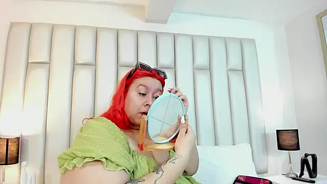 aandreaperez online show from 11/07/25, 11:43