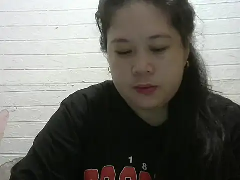 hotsexylyn online show from 09/11/25, 08:47