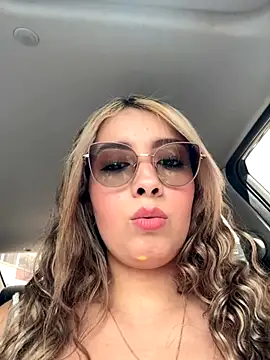 Snapshot of ValeriaHot69 chatting on 10/25/25, 05:08 ValeriaHot69 online show from 10/25/25, 05:08