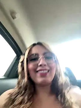 Snapshot of ValeriaHot69 chatting on 11/19/25, 02:28 ValeriaHot69 online show from 11/19/25, 02:28