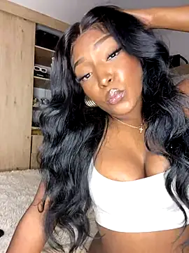 Snapshot of Chloe_Soler chatting on 12/03/24, 01:52 Chloe Soler online show from 12/03/24, 01:52