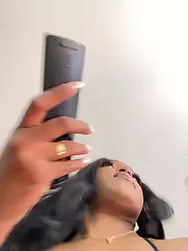 Snapshot of Chloe_Soler chatting on 02/03/25, 07:10 Chloe Soler online show from 02/03/25, 07:10