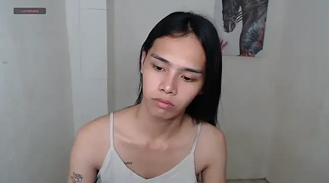Snapshot of shecutie69 chatting on 01/27/25, 08:17 shecutie69 online show from 01/27/25, 08:17
