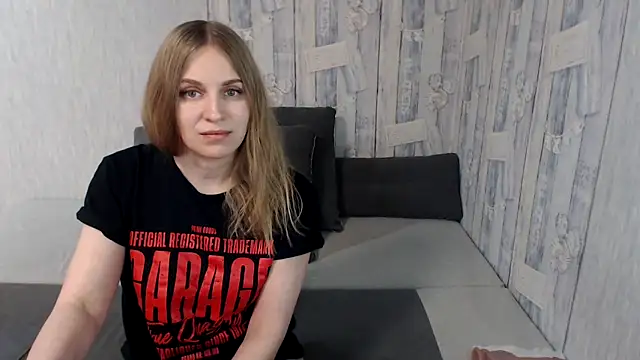 Pilly green  online show from 03/10/25, 07:32