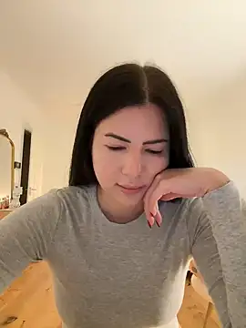 clairewntr online show from 01/17/25, 07:27