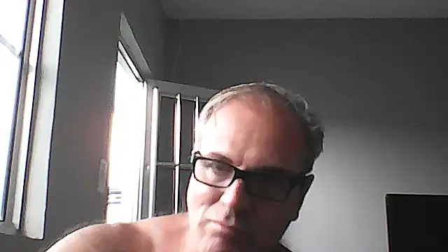 Snapshot of eduar570 chatting on 02/26/25, 10:58 eduar570 online show from 02/26/25, 10:58