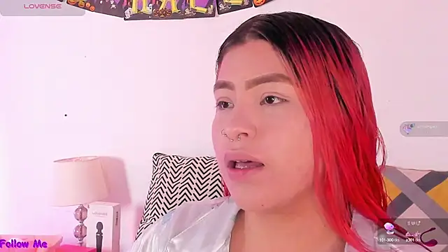 SophieRossi online show from 10/12/25, 01:43