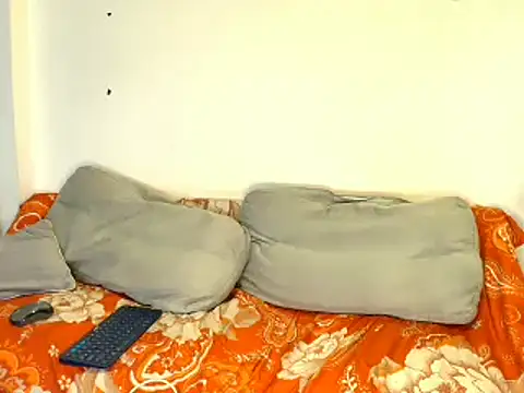 thai pussy yummy online show from 11/10/25, 10:14