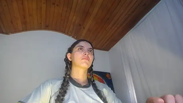 mariecam420 online show from 10/19/25, 06:52