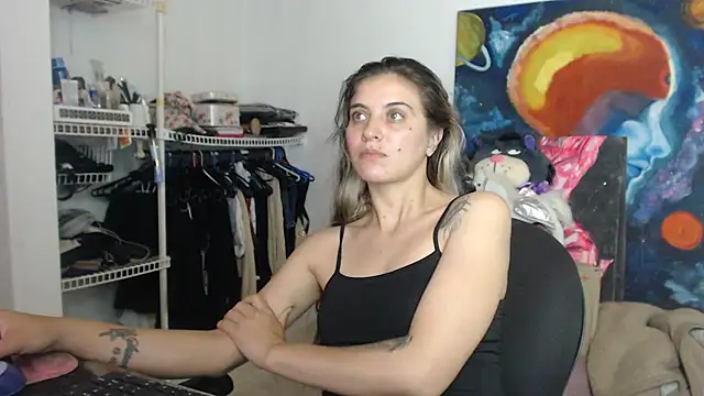 mariecam420 online show from 10/24/25, 05:26