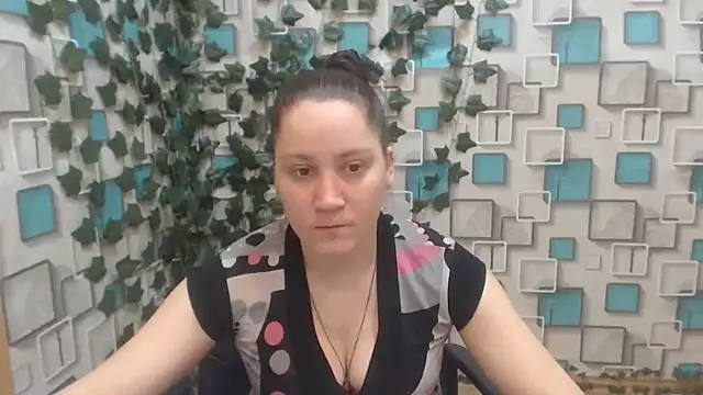 JosieJun  online show from 02/08/25, 09:15