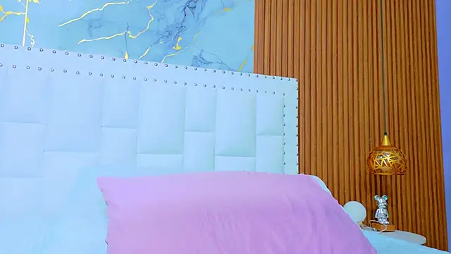 IrresistibleMilf online show from 10/15/25, 12:27