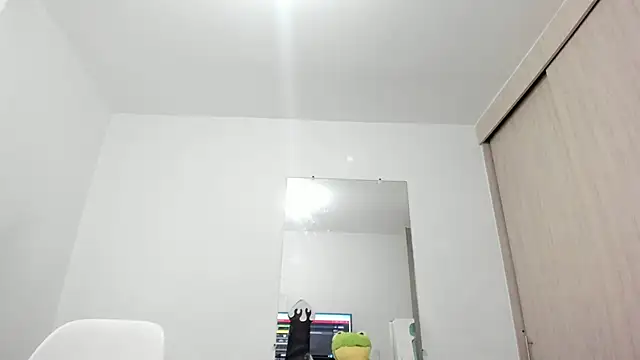 Snapshot of esmeraldamfc chatting on 03/13/25, 12:46 esmeraldamfc online show from 03/13/25, 12:46