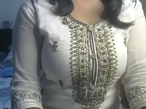 Snapshot of SiaraSiyA chatting on 02/21/25, 07:10 SiaraSiyA online show from 02/21/25, 07:10
