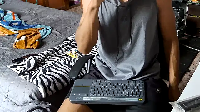 Jhon wich online show from 01/25/25, 01:08