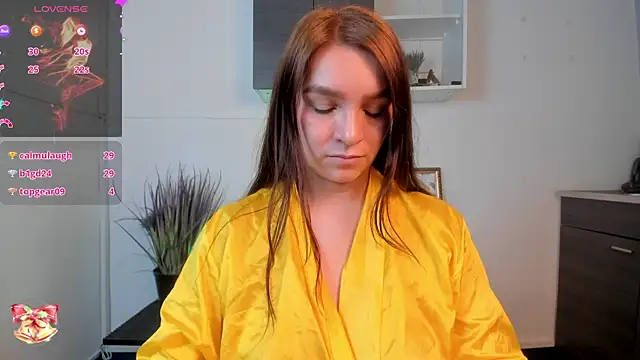 miataylorr1 online show from 12/04/24, 02:48