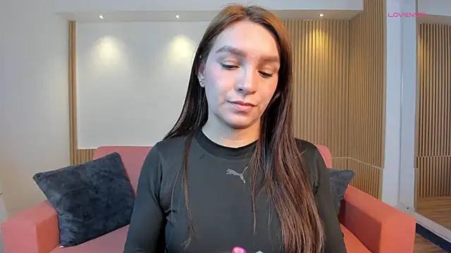 miataylorr1 online show from 12/17/24, 12:00