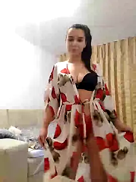 baby sweet girl  online show from 12/13/24, 10:13