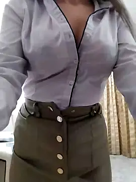 baby sweet girl  online show from 12/15/24, 01:24