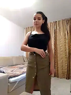 baby sweet girl  online show from 01/18/25, 11:44