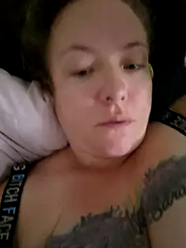 julimonroe online show from 10/15/25, 05:29