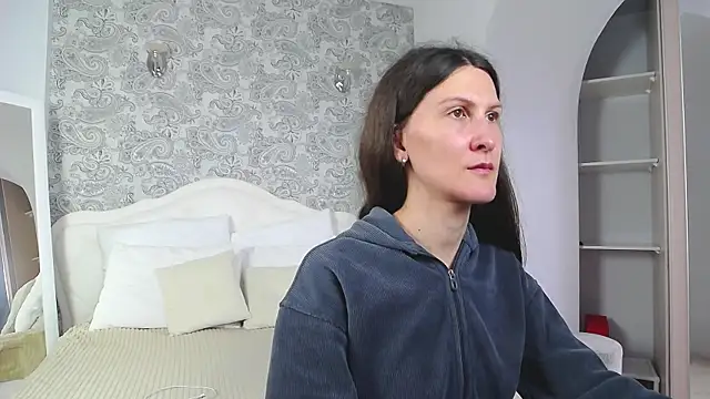 Snapshot of Mistress_Pamela chatting on 10/16/25, 10:38 Mistress Pamela online show from 10/16/25, 10:38