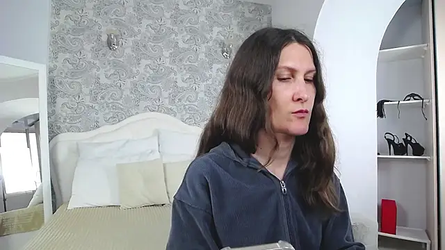 Snapshot of Mistress_Pamela chatting on 10/18/25, 10:27 Mistress Pamela online show from 10/18/25, 10:27