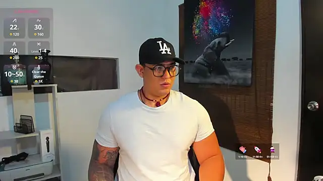 Snapshot of Colton_Massif chatting on 01/05/25, 06:56 Colton Massif online show from 01/05/25, 06:56