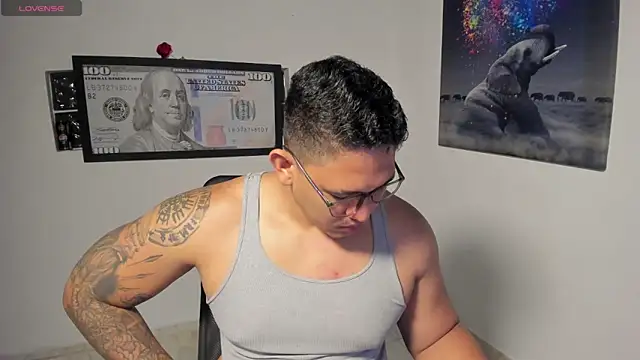 Colton Massif online show from 11/20/25, 04:12