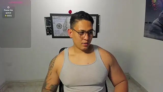 Colton Massif online show from 11/24/25, 04:45