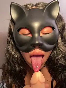 Snapshot of nenalayla chatting on 01/17/25, 10:12 nenalayla online show from 01/17/25, 10:12