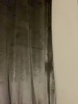 Snapshot of nenalayla chatting on 02/10/25, 09:58 nenalayla online show from 02/10/25, 09:58