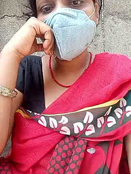 Snapshot of Lattika-Bhabhi chatting on 09/17/25, 09:11 Lattika-Bhabhi online show from 09/17/25, 09:11