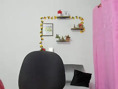 lorenitabella online show from 09/13/25, 09:09