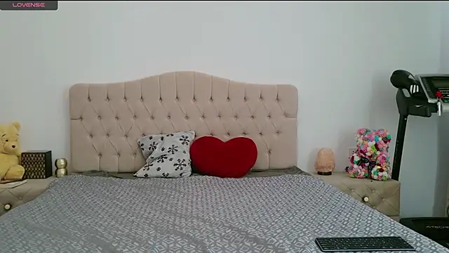 Snapshot of Annyfit4you chatting on 02/12/25, 01:16 Annyfit4you online show from 02/12/25, 01:16