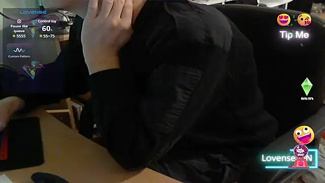 Snapshot of sexmenlion chatting on 01/06/25, 03:29 sexmenlion online show from 01/06/25, 03:29