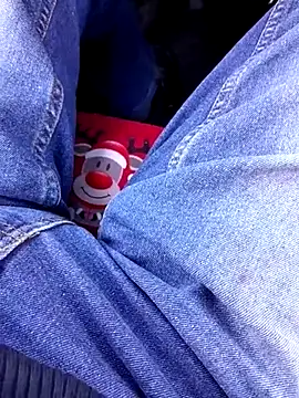 Snapshot of feet_toes chatting on 03/08/25, 11:16 feet toes online show from 03/08/25, 11:16