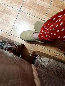 Snapshot of feet_toes chatting on 03/18/25, 05:31 feet toes online show from 03/18/25, 05:31