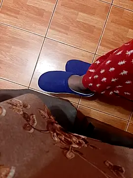 Snapshot of feet_toes chatting on 11/24/25, 06:02 feet toes online show from 11/24/25, 06:02