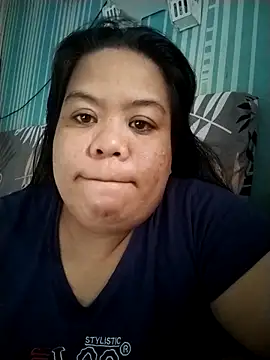 Snapshot of xxsweetshybabe chatting on 10/17/25, 05:10 xxsweetshybabe online show from 10/17/25, 05:10