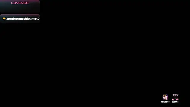 Snapshot of Keilyn_Hot_ chatting on 03/12/25, 12:42 Keilyn Hot online show from 03/12/25, 12:42