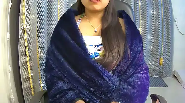 Snapshot of avav_love chatting on 12/16/24, 02:27 avav love online show from 12/16/24, 02:27