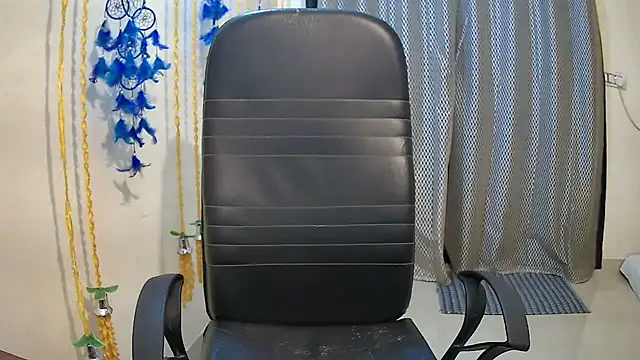 Snapshot of avav_love chatting on 09/09/25, 11:21 avav love online show from 09/09/25, 11:21