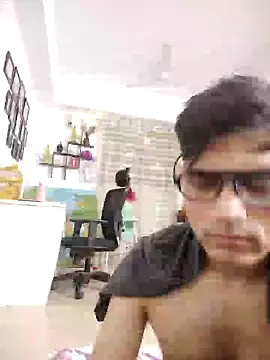 Snapshot of alex78265 chatting on 09/15/25, 05:35 alex78265 online show from 09/15/25, 05:35