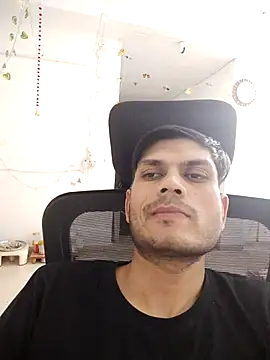 Snapshot of alex78265 chatting on 10/13/25, 05:02 alex78265 online show from 10/13/25, 05:02